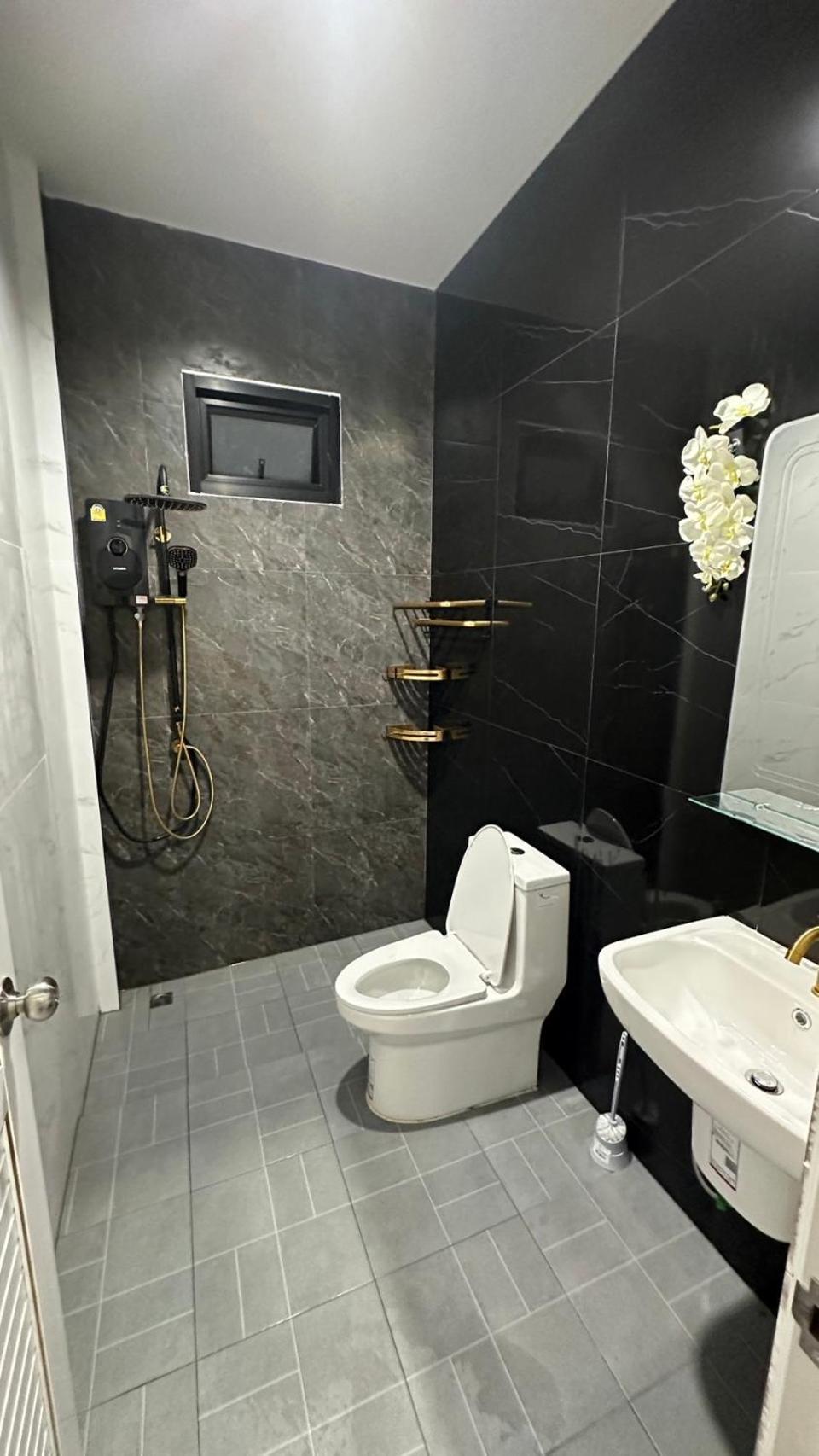 Nkr Poolvilla Ban Don  Bagian luar foto